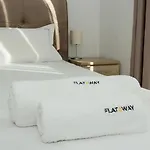 Апартаменты Modern Haven In Retreat With Chic Ambiance By Flat Mаnager
