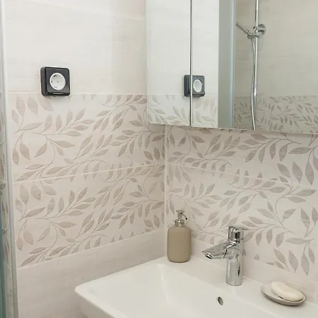 דירה Modern Haven In Retreat With Chic Ambiance By Flat Mаnager וארנה