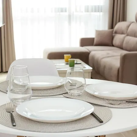 Modern Haven In Retreat With Chic Ambiance By Flat Mаnager Apartment *