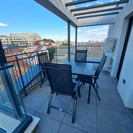 Modern Haven In Retreat With Chic Ambiance By Flat Mаnager * וארנה