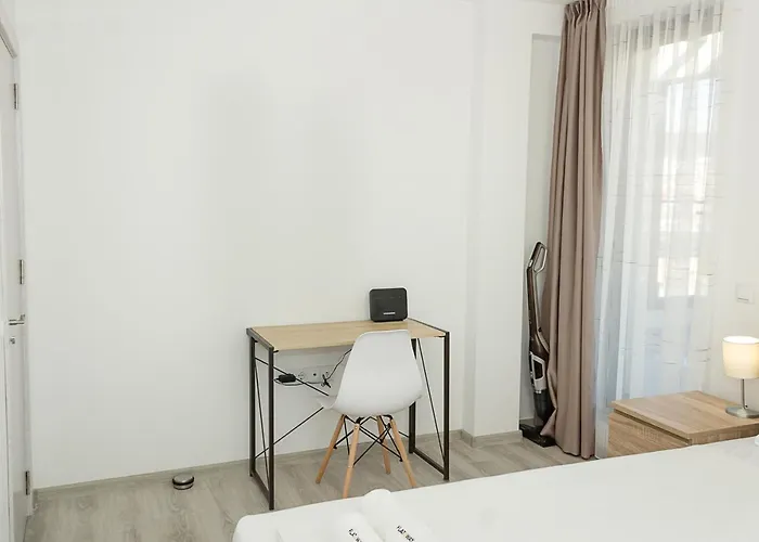 Modern Haven In Retreat With Chic Ambiance By Flat Mаnager *