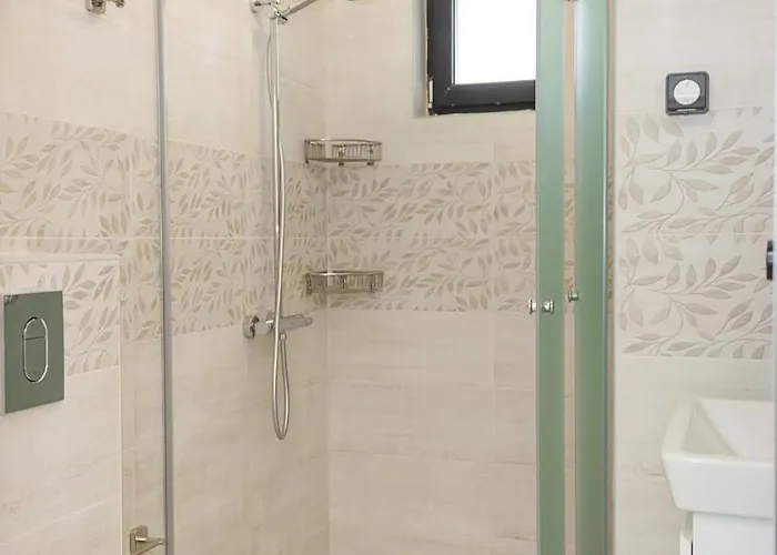 Modern Haven In Retreat With Chic Ambiance By Flat Mаnager Apartment